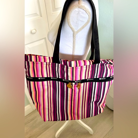 Lesportsac Handbags - Lesportsac Carlin Foldable Striped Tote Bag